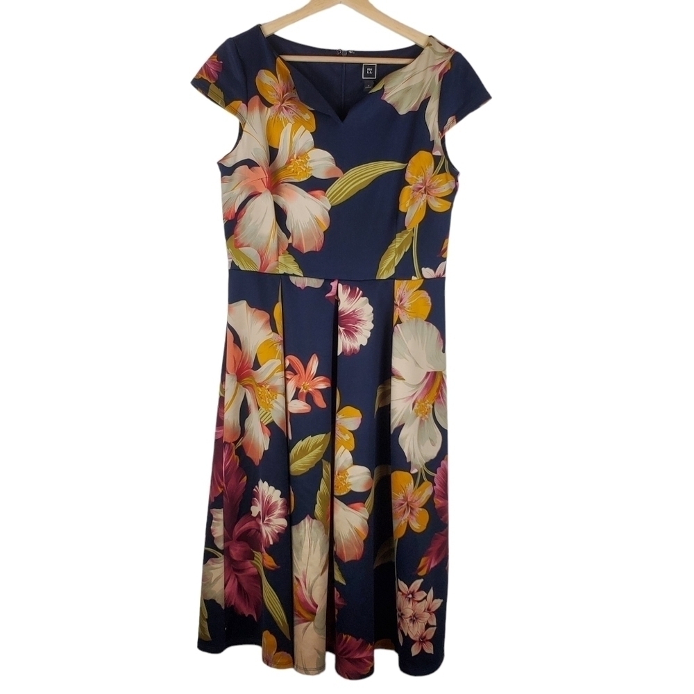 Rmll 10 Fit & flare floral dress Cap‎ sleeves Midi Notched Neck Hidden zipper